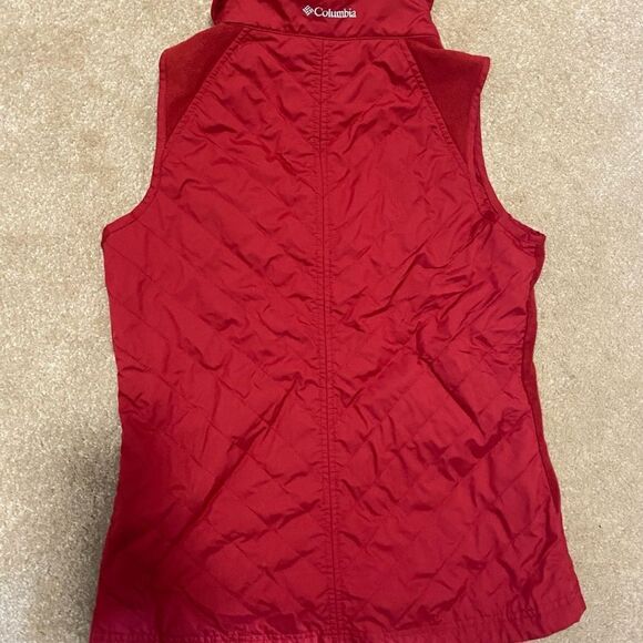 Columbia Women’s  Full Zip Quilted Red Vest with pockets .Polyester Size Small - Picture 5 of 7